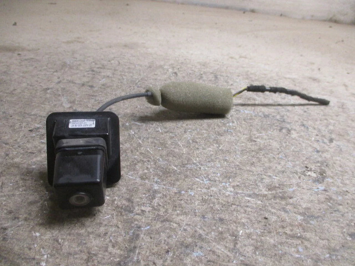 Pre-Owned Mercedes-Benz -Class Back Up Rear View Camera   (Good)