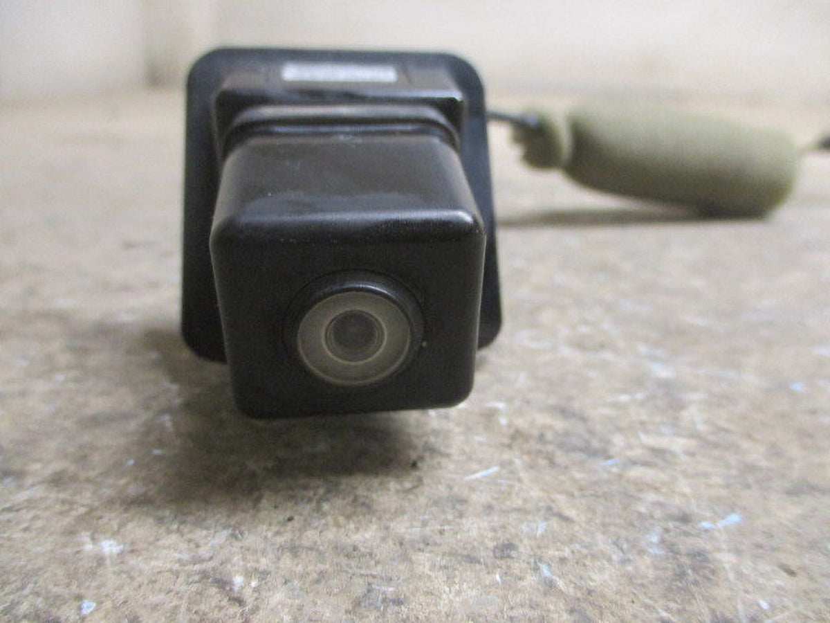 Pre-Owned Mercedes-Benz -Class Back Up Rear View Camera   (Good)